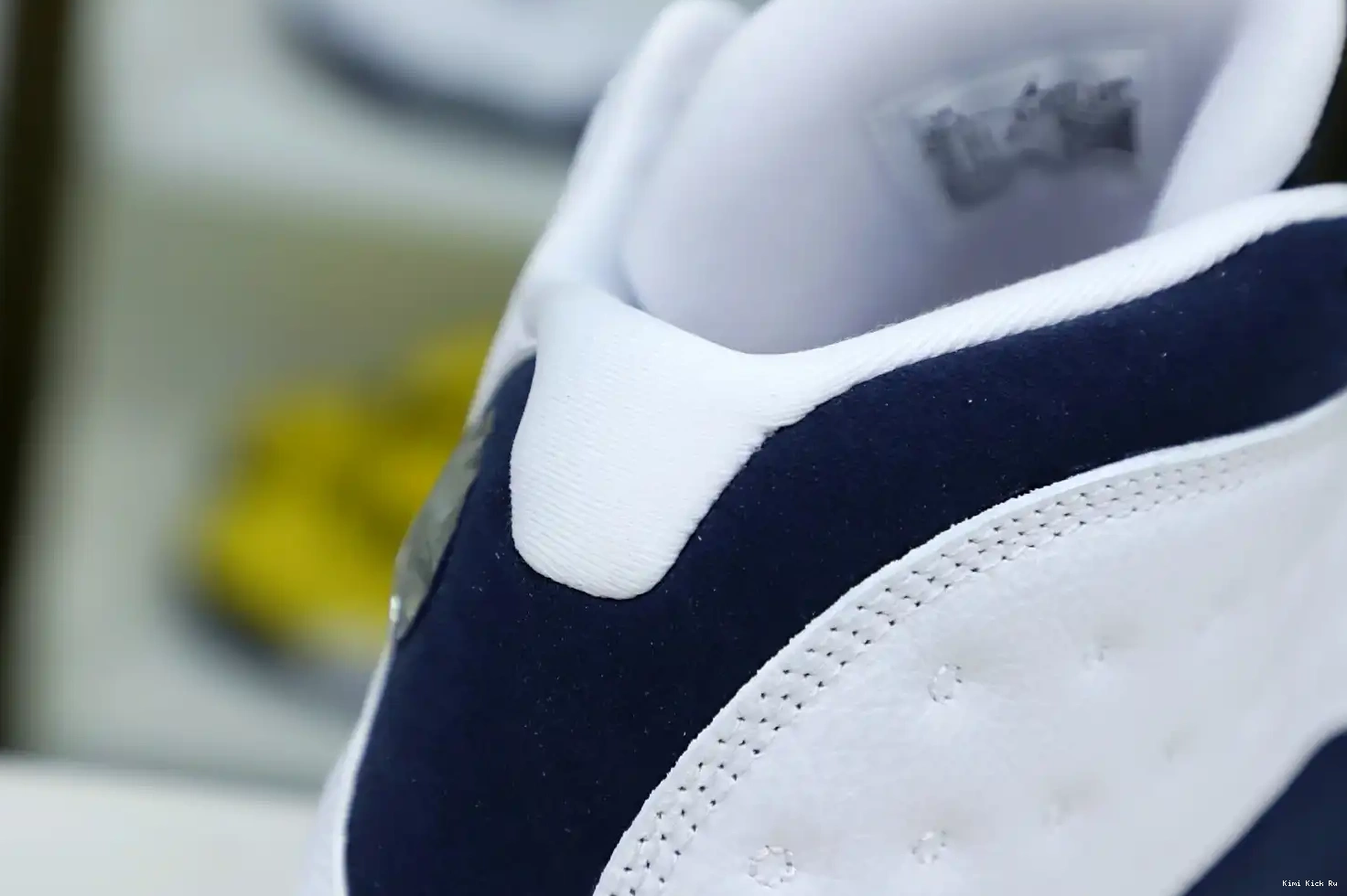 13 POWDER WHITE Kimikick BLUE OBSIDIAN 414571-144 RETRO JORDAN AIR 0603